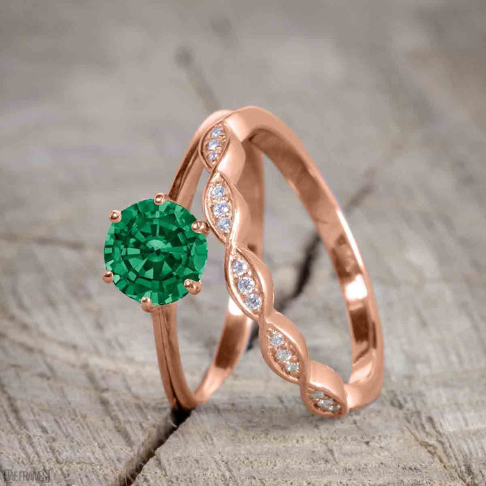 1.50 Carat Round cut Emerald and Diamond Trio Wedding Ring Set for Women in Rose Gold