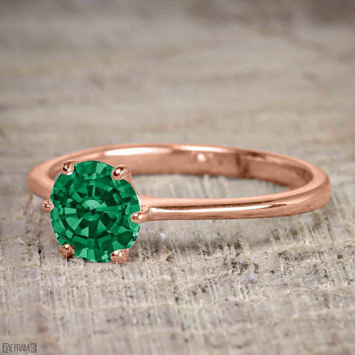 1.25 Carat Round cut Emerald and Diamond Wedding Ring Set in Rose Gold
