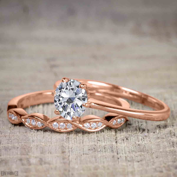 1.25 Carat Round Cut Moissanite and Diamond Wedding Ring Set in Rose Gold