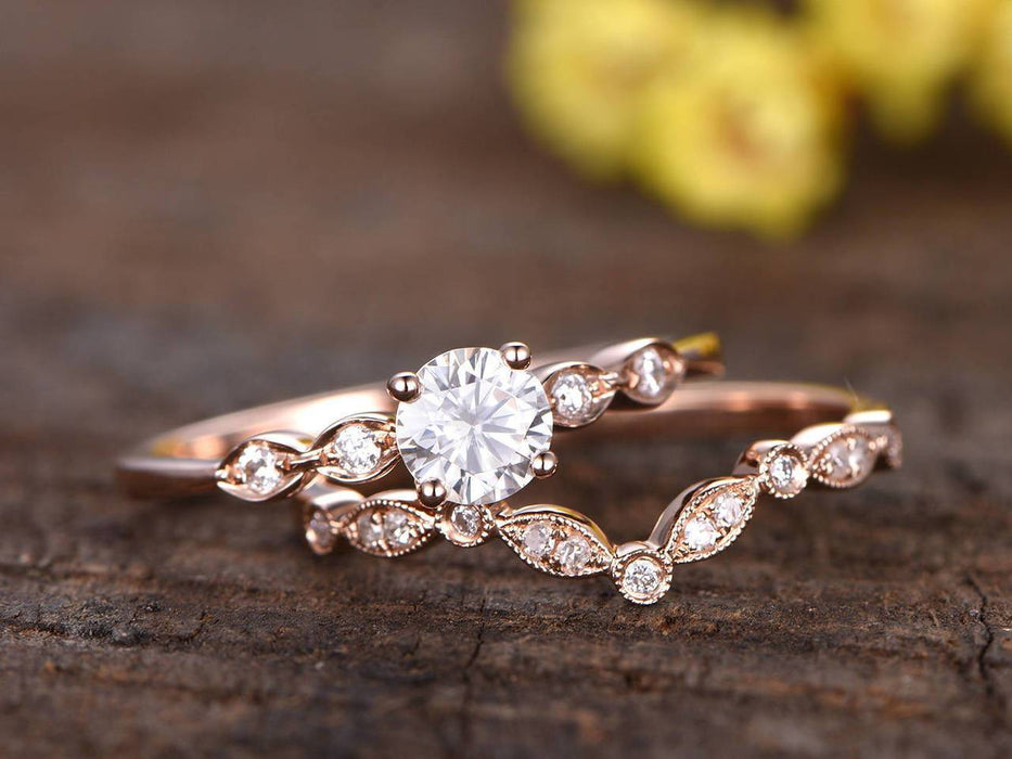 1.50 Carat Art Deco Antique Round Cut Moissanite and Diamond Wedding Ring Set in Rose Gold