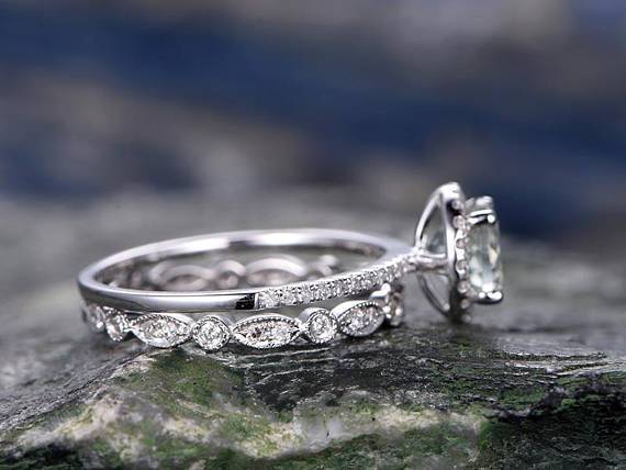 Art Deco Antique 1.50 Carat Round Cut Aquamarine and Diamond Bridal Ring Set in White Gold