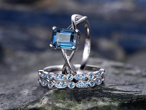 Classic 1.50 Carat Emerald Cut Aquamarine and Sapphire Trio Wedding Ring Set in White Gold
