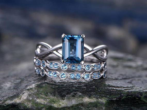 Classic 1.50 Carat Emerald Cut Aquamarine and Sapphire Trio Wedding Ring Set in White Gold