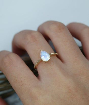 Antique 1.25 Carat Pear Shape Rainbow Moonstone Solitaire Engagement Ring in Yellow Gold