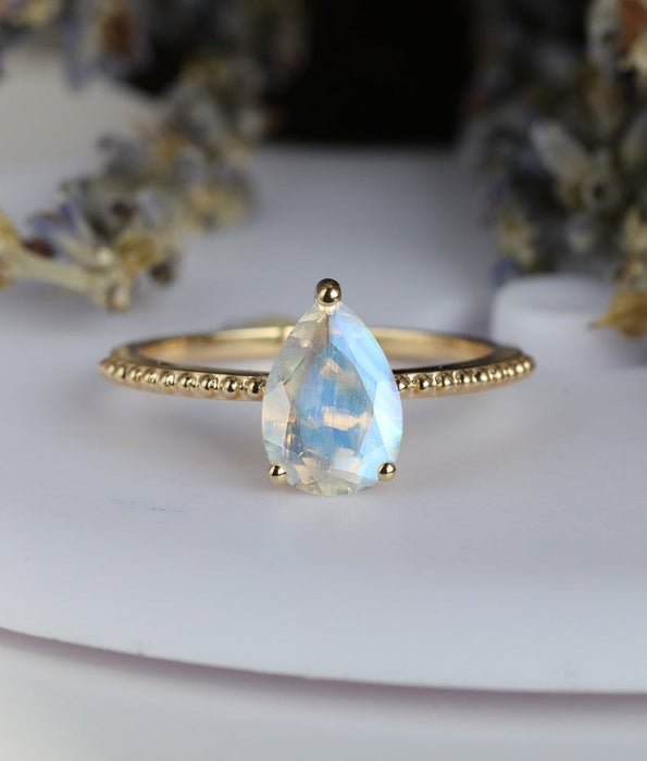 Antique 1.25 Carat Pear Shape Rainbow Moonstone Solitaire Engagement Ring in Yellow Gold