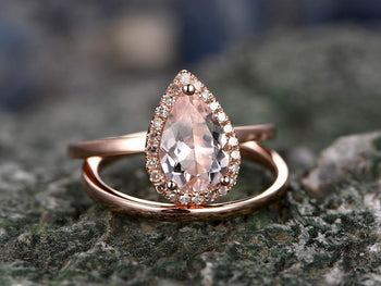 Perfect 1.25 Carat Pear Cut Morganite and Diamond Wedding Ring Set with Plain Band in Rose Gold