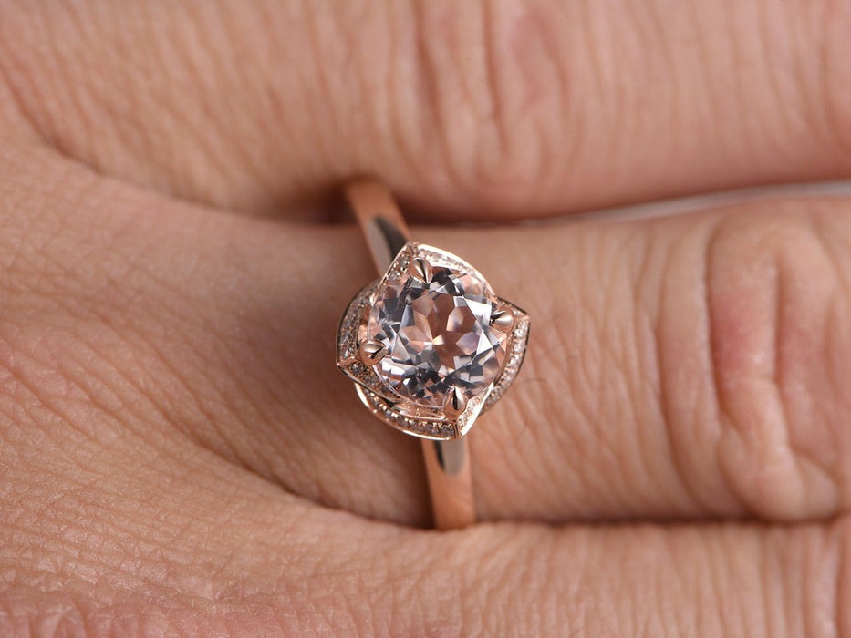 Flower Shaped 1.25 Carat Round Cut Solitaire Morganite Engagement Ring in Rose Gold