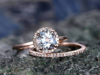 Classic 1.50 Carat Round Cut Aquamarine and Diamond Wedding Ring Set with Plain Gold Band in Rose Gold