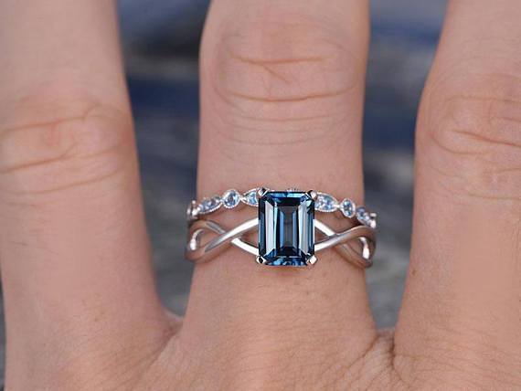 Perfect 1.25 Carat Emerald Cut Aquamarine and Diamond Wedding Ring Set in White Gold