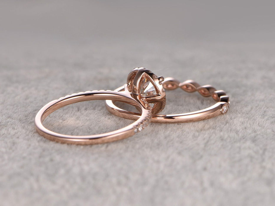 1.50 Carat Round Cut Moissanite and Diamond Wedding Ring Set in Rose Gold