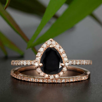 1.5 Carat Pear Cut Black Diamond and Diamond Wedding Ring Set in 9k Rose Gold for Modern Brides