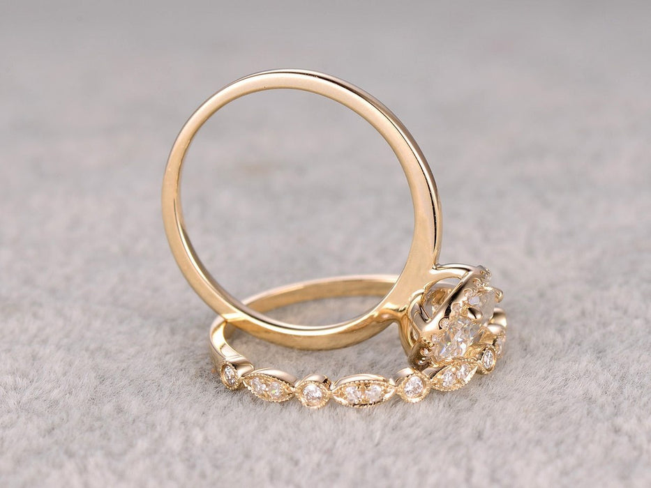 1.50 Carat Round Cut Moissanite and Diamond Wedding Ring Set in Yellow Gold