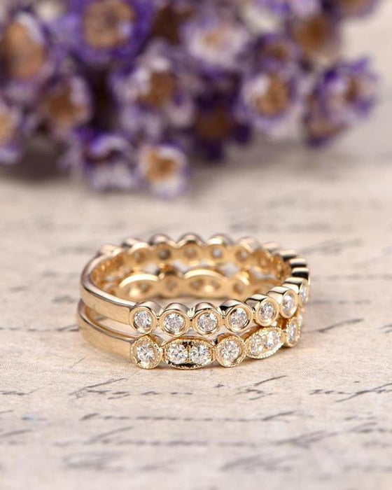 1 Carat Diamond pair of Wedding Ring Bands in Yellow Gold
