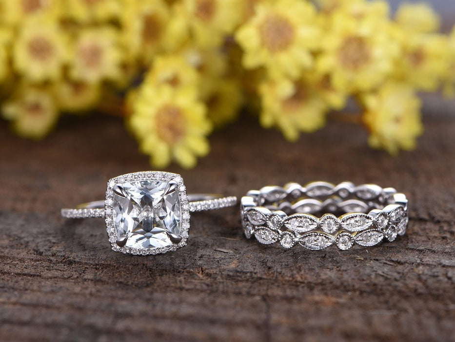 Beautiful 2 Carat Princess cut Aquamarine and Diamond Trio Wedding Art deco Ring Set in White Gold