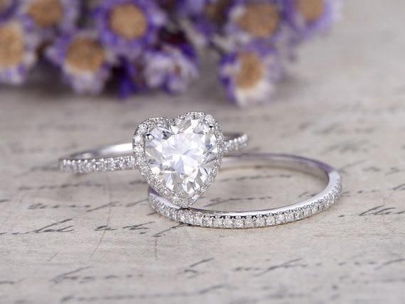 Heart shaped deals wedding set