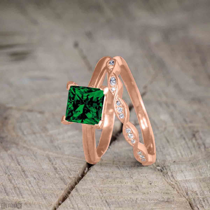 Beautiful 1 Carat Princess cut Emerald Solitaire Engagement Ring for Women in Rose Gold