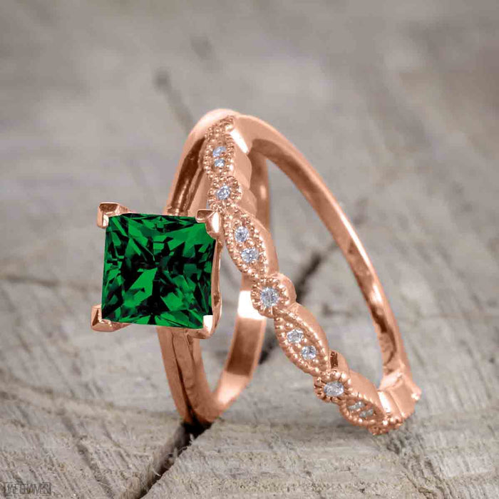 1.50 Carat Princess cut Emerald and Diamond Trio Wedding Ring Set for Women in Rose Gold
