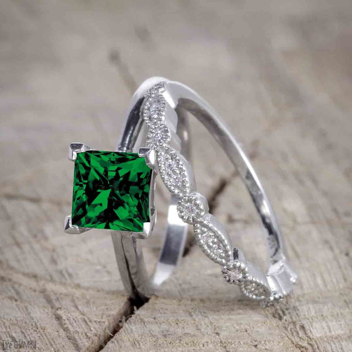 Unique 1.50 Carat Princess cut Emerald and Diamond Trio Wedding Ring Set in White Gold for Her