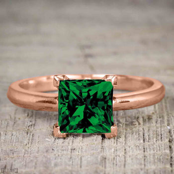 1 Carat Princess cut Emerald Solitaire Engagement Ring in Rose Gold