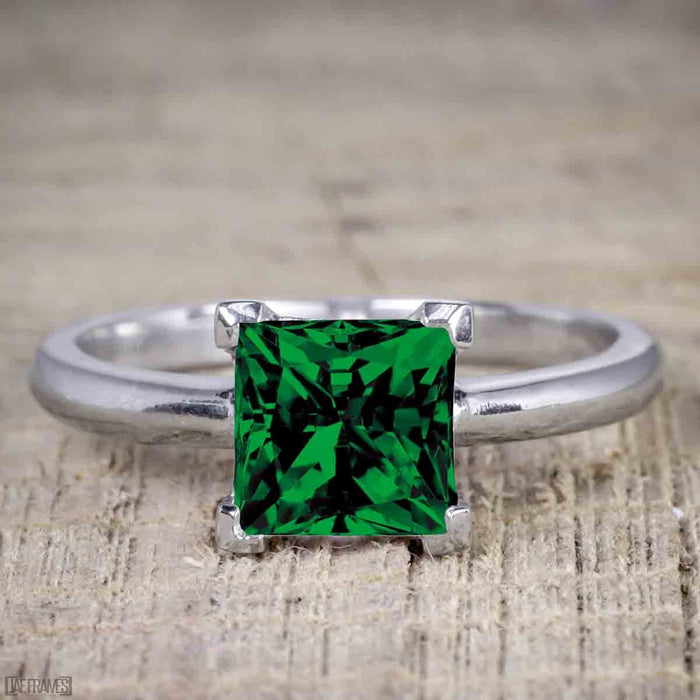 1.50 Carat Princess cut Emerald and Diamond Solitaire Trio Wedding Bridal Ring Set in White Gold
