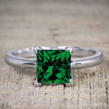 1 Carat Princess cut Emerald Solitaire Engagement Ring in White Gold