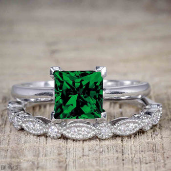 Artdeco 1.25 Carat Princess cut Emerald and Diamond Wedding Bridal Ring Set in White Gold