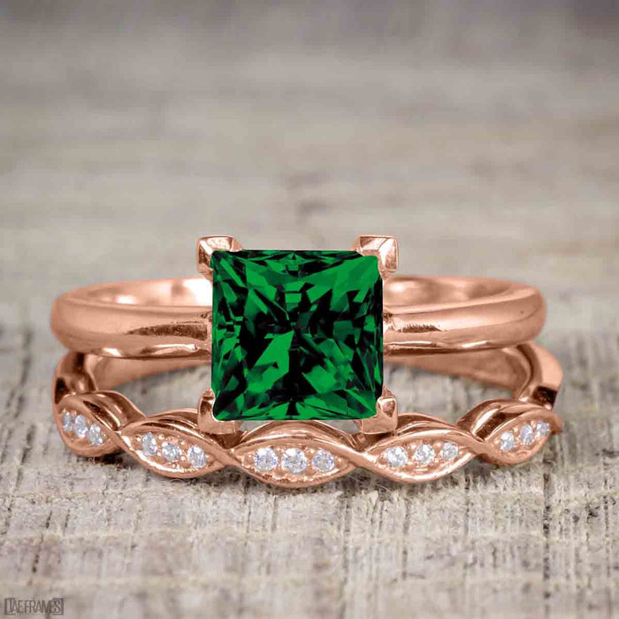 1.50 Carat Princess cut Emerald and Diamond Solitaire Trio Wedding Bridal Ring Set in Rose Gold