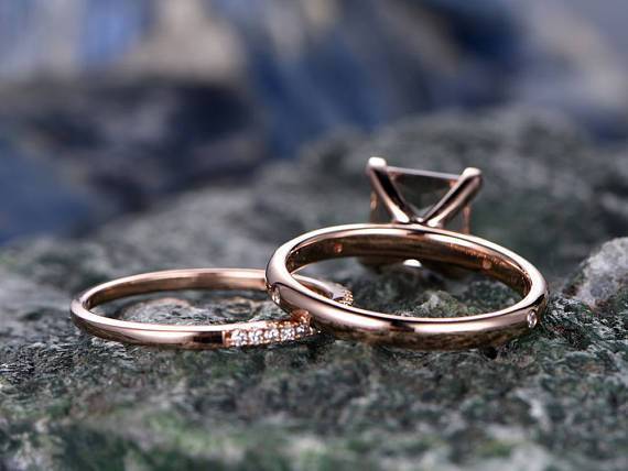 2 Carat Princess Cut Morganite and Diamond Bridal Ring Set in Rose Gold