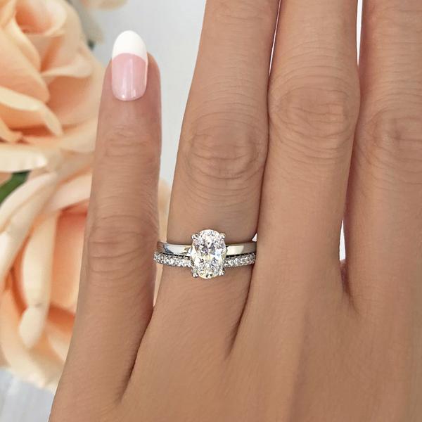 Classic 1.25 Carat Oval Cut Solitaire Wedding Ring Set in White Gold over Sterling Silver