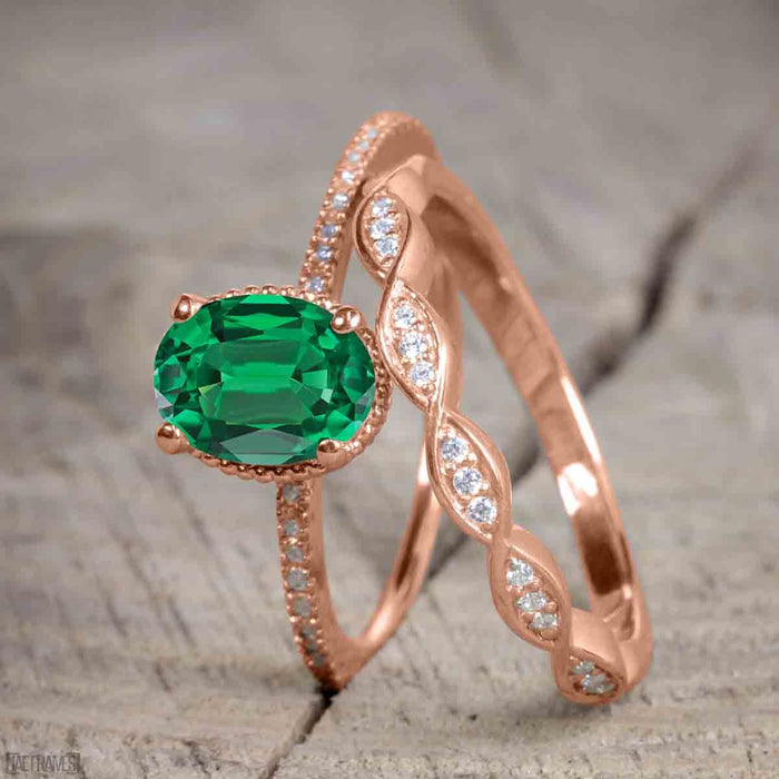 1.50 Carat Oval cut Emerald and Diamond Trio Wedding Ring Set for Women in Rose Gold