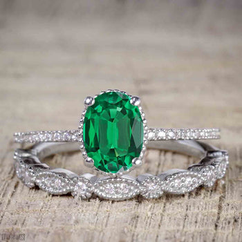 Artdeco 1.25 Carat Oval cut Emerald and Diamond Wedding Bridal Ring Set in White Gold