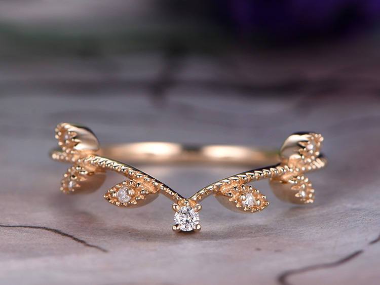 Antique flower design .10 Carat Round cut Diamond Wedding Ring Band in Rose Gold