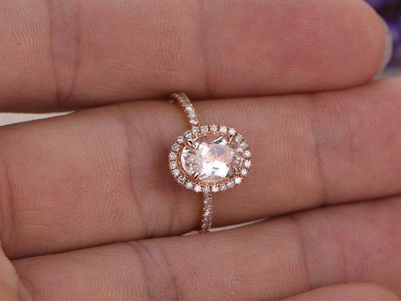 1.25 Carat Oval Cut Morganite and Diamond Halo Engagement Ring in Yellow Gold