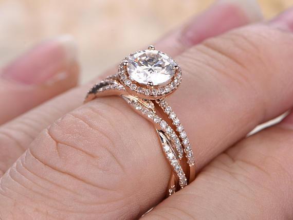 1.50 Carat Round Cut Moissanite and Diamond Engagement Ring Set in 9k Rose Gold
