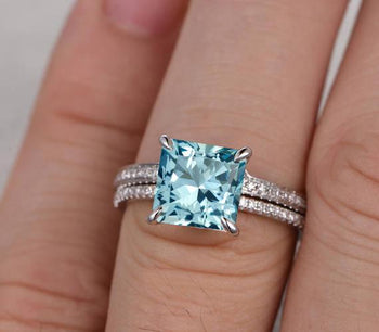 Stylish 1.50 Carat Princess Cut Aquamarine and Diamond Wedding Ring Set in White Gold