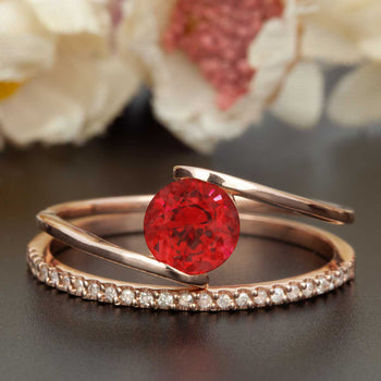 1.5 Carat Round Cut Ruby and Diamond Wedding Ring Set in 9k Rose Gold Glamorous Ring