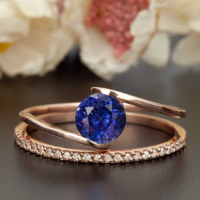 1.50 Carat Round Cut Sapphire and Diamond Wedding Ring Set in Rose Gold Glamorous Ring