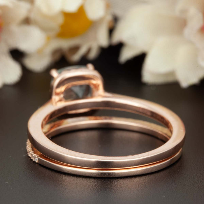 Splendid 1.50 Carat Cushion Cut Sapphire and Diamond Wedding Ring Set in Rose Gold