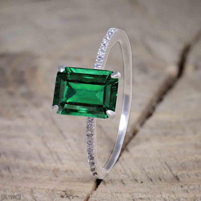 Beautiful 1 Carat emerald cut Emerald Solitaire Engagement Ring for Women in White Gold