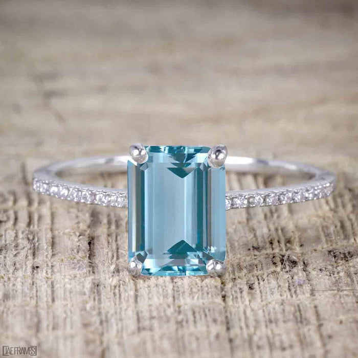 Art Deco 1.5 Carat Emerald Cut Aquamarine and Diamond Wedding Bridal Ring Set in White Gold