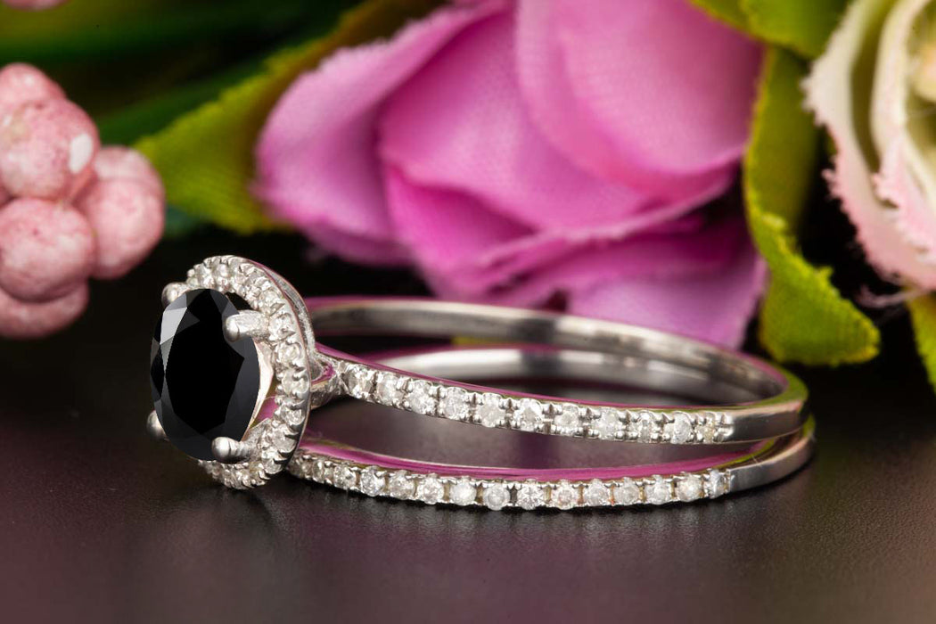 1.5 Carat Round Cut Halo Black Diamond and Diamond Wedding Ring Set in 9k White Gold