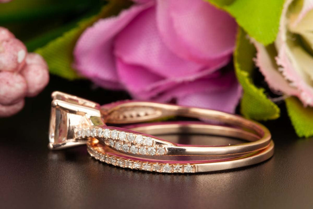 1.50 Carat Round Cut Peach Morganite and Diamond Wedding Ring Set in Rose Gold Celebrity Ring