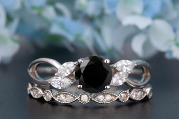 Beautiful 1.50 Carat Round Cut  Black Diamond and Diamond Wedding Ring Set in White Gold