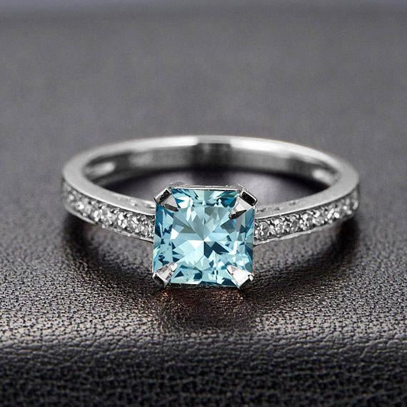 Perfect 1.50 Carat Princess Cut Aquamarine and Diamond Wedding Ring Set in White Gold