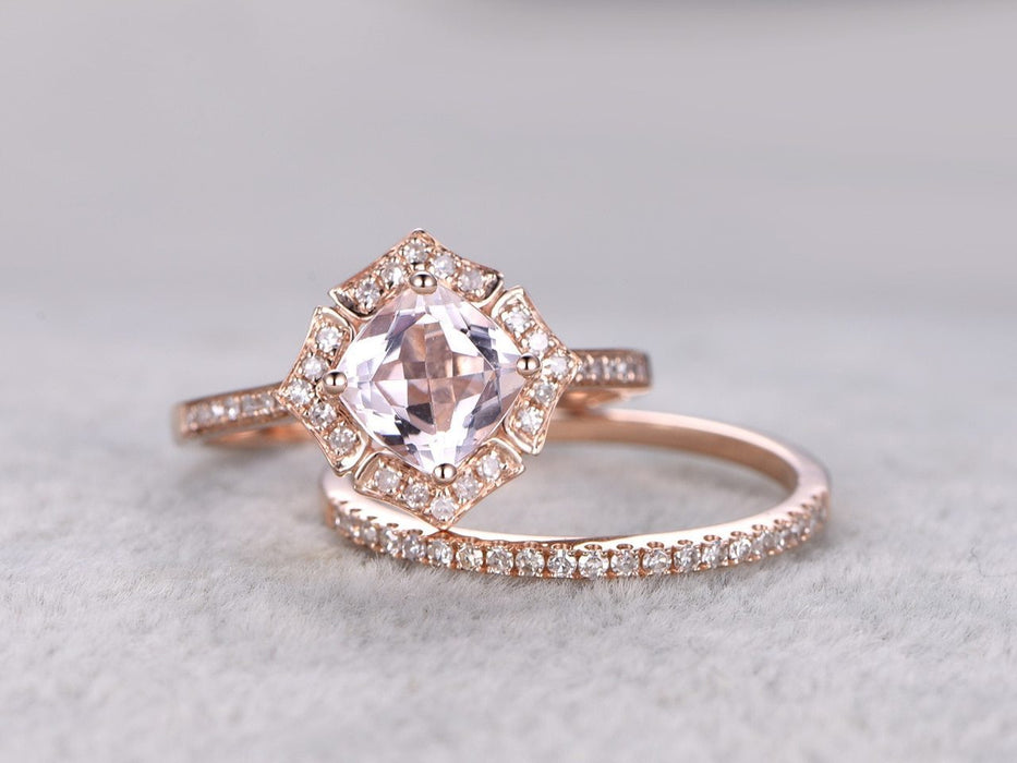 Art Deco 1.50 Carat Cushion Cut Morganite and Diamond Bridal Ring Set in Rose Gold