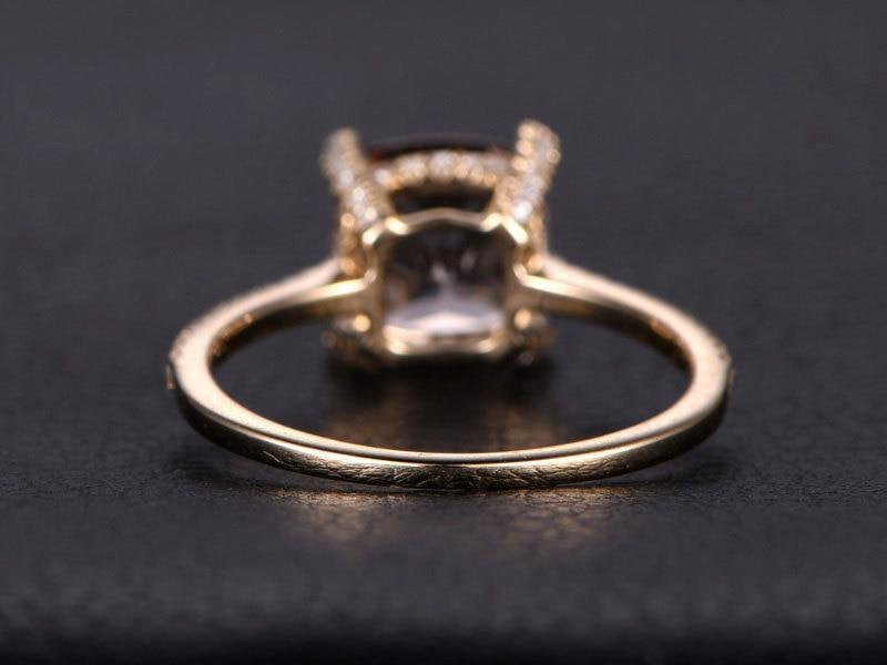 Antique 1.50 Carat Art deco Cushion Cut Morganite and Diamond Bridal Ring Set in Rose Gold