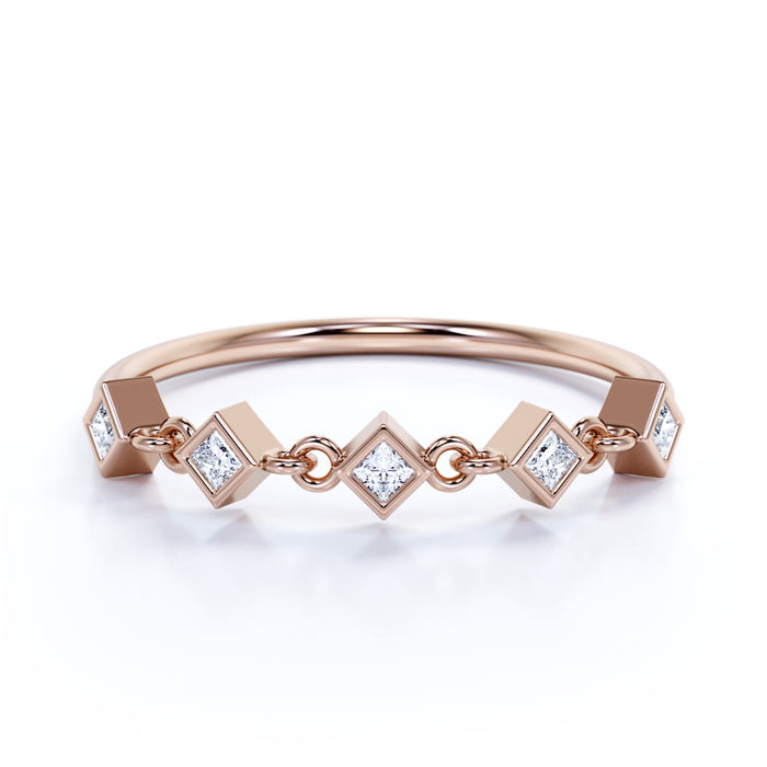 5 Stone Chain Link Stacking Wedding Ring with Square Cut Diamonds in Rose Gold