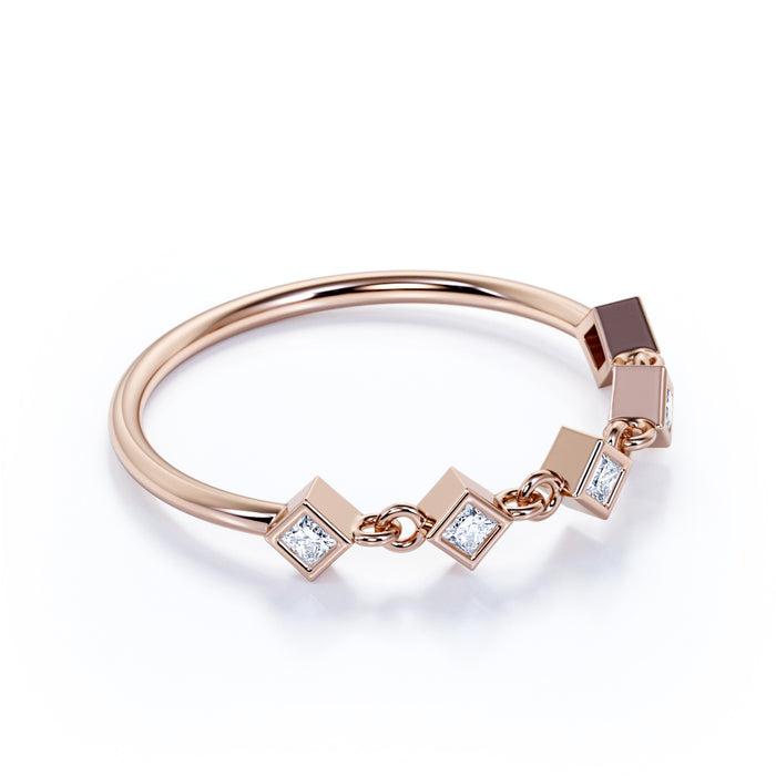 5 Stone Chain Link Stacking Wedding Ring with Square Cut Diamonds in Rose Gold