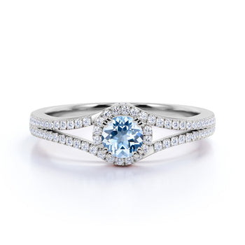 Vintage 0.83 Carat Round Aquamarine & Diamond March Birthstone Promise Ring in White Gold