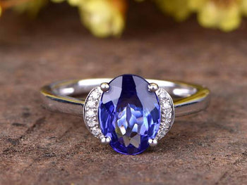 1.50 Carat Oval Tanzanite Diamond Vintage Engagement Ring in White Gold